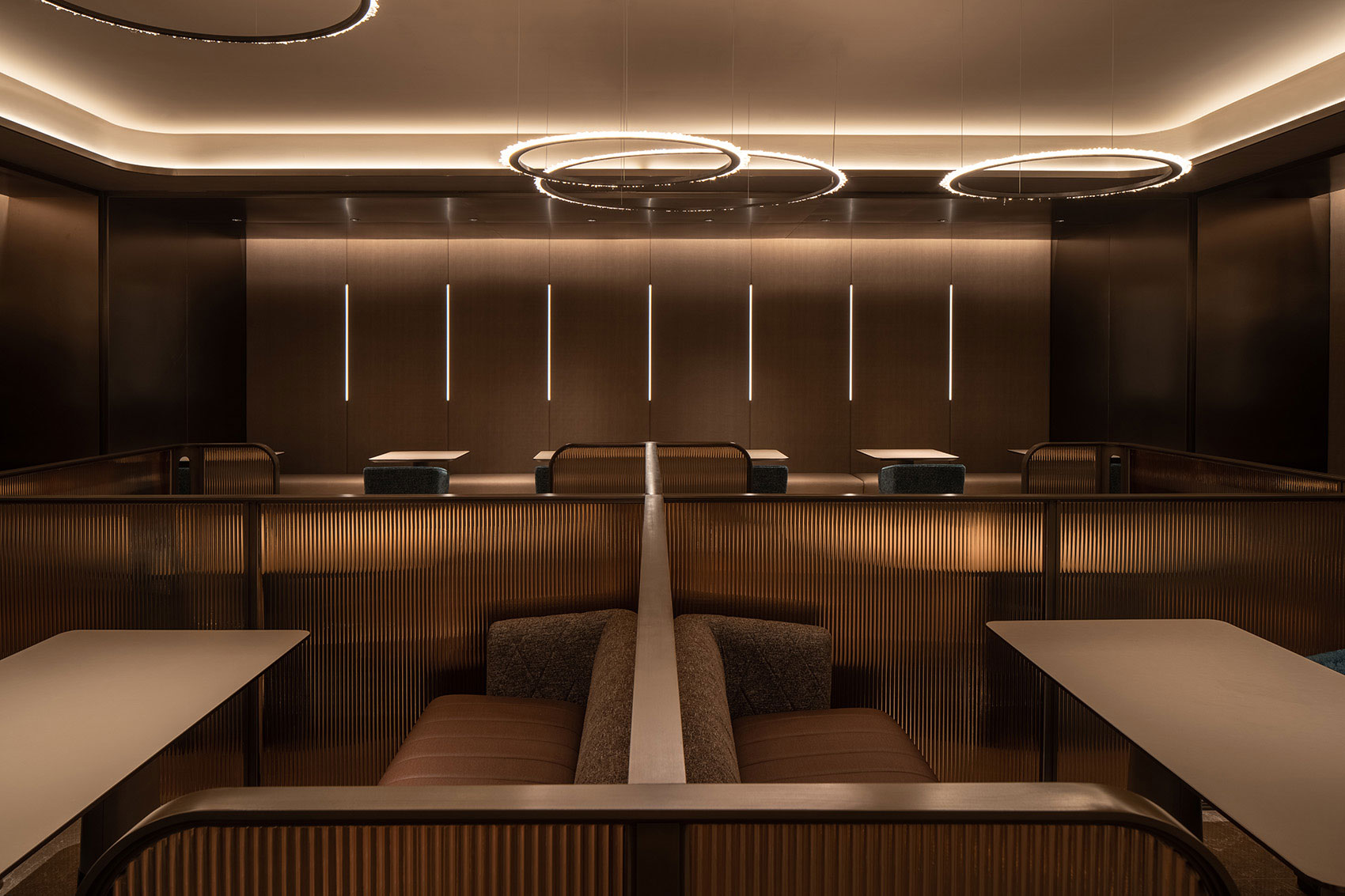 上?！ぁ敖圩铀А本频暝O(shè)計(jì)(陸家嘴金融中心店)