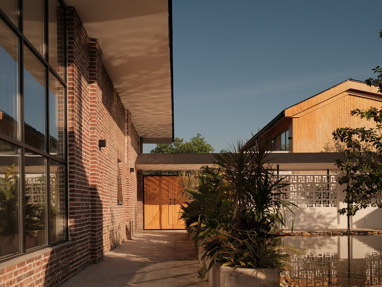 廣東英德·“八畝晴川”度假民宿設計